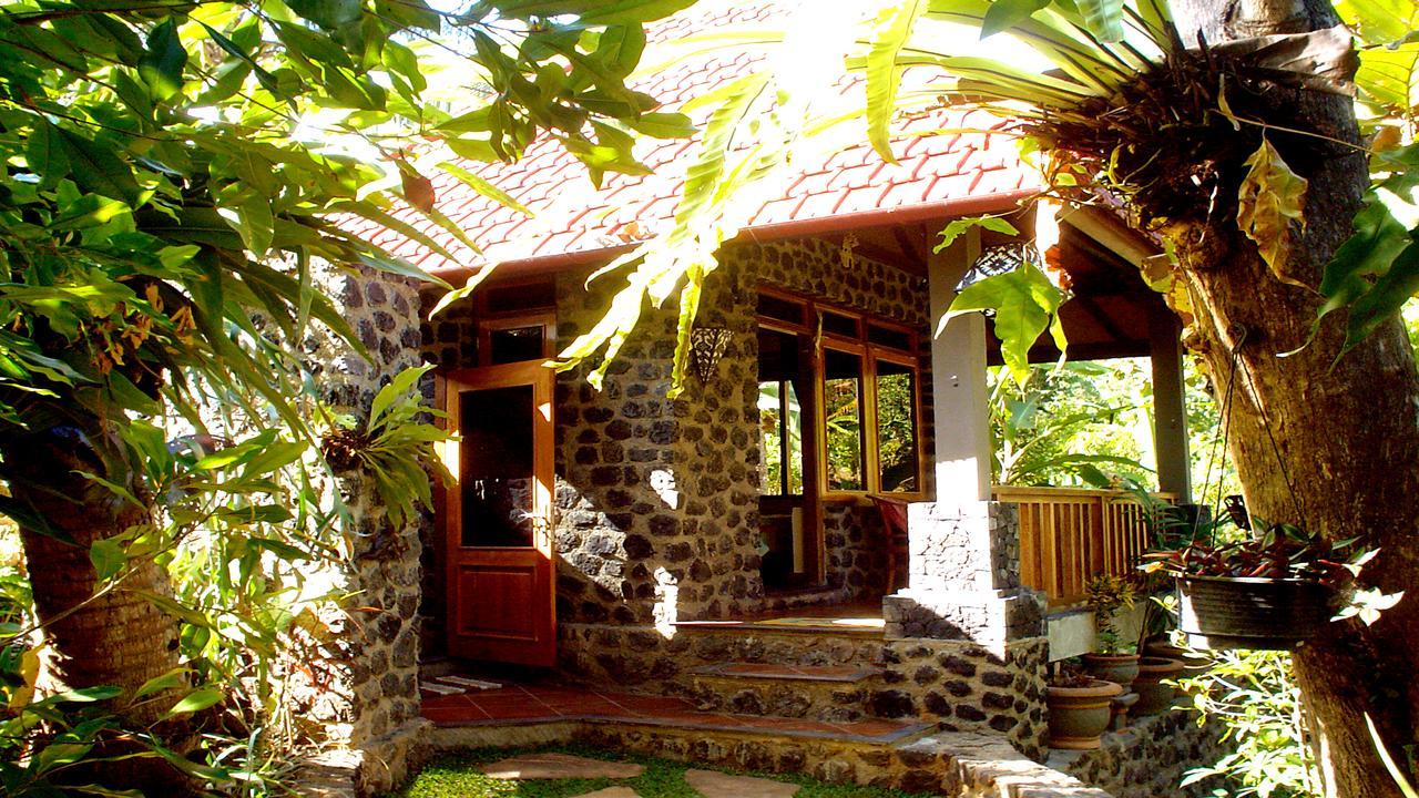 Pondok Manis Singaraja  Exterior photo